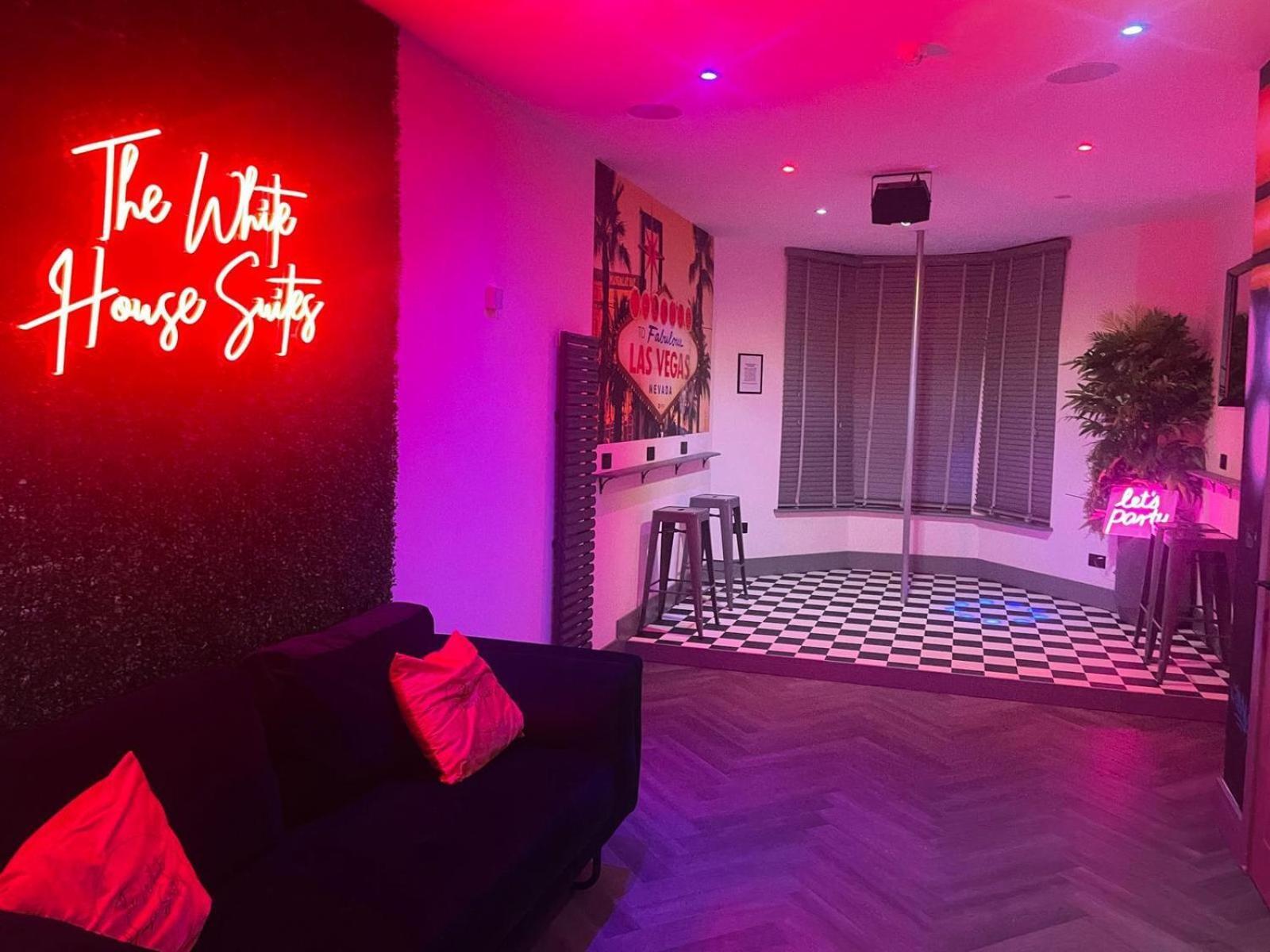 The White House Vegas Suites Blackpool Buitenkant foto